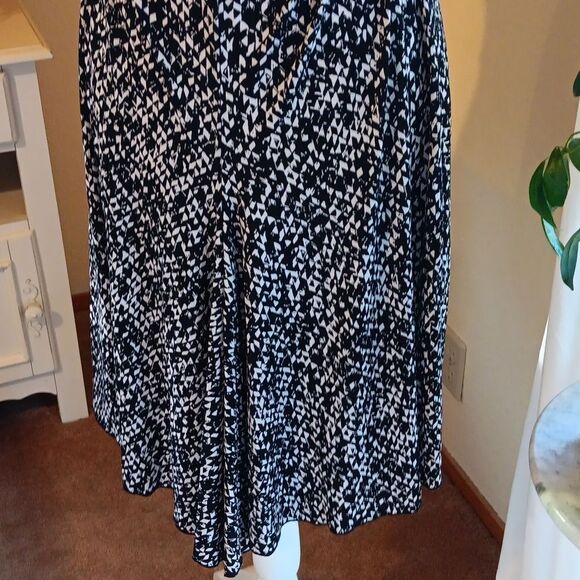 Volume One Soft Knit Dress Career Professional - Picture 3 of 9